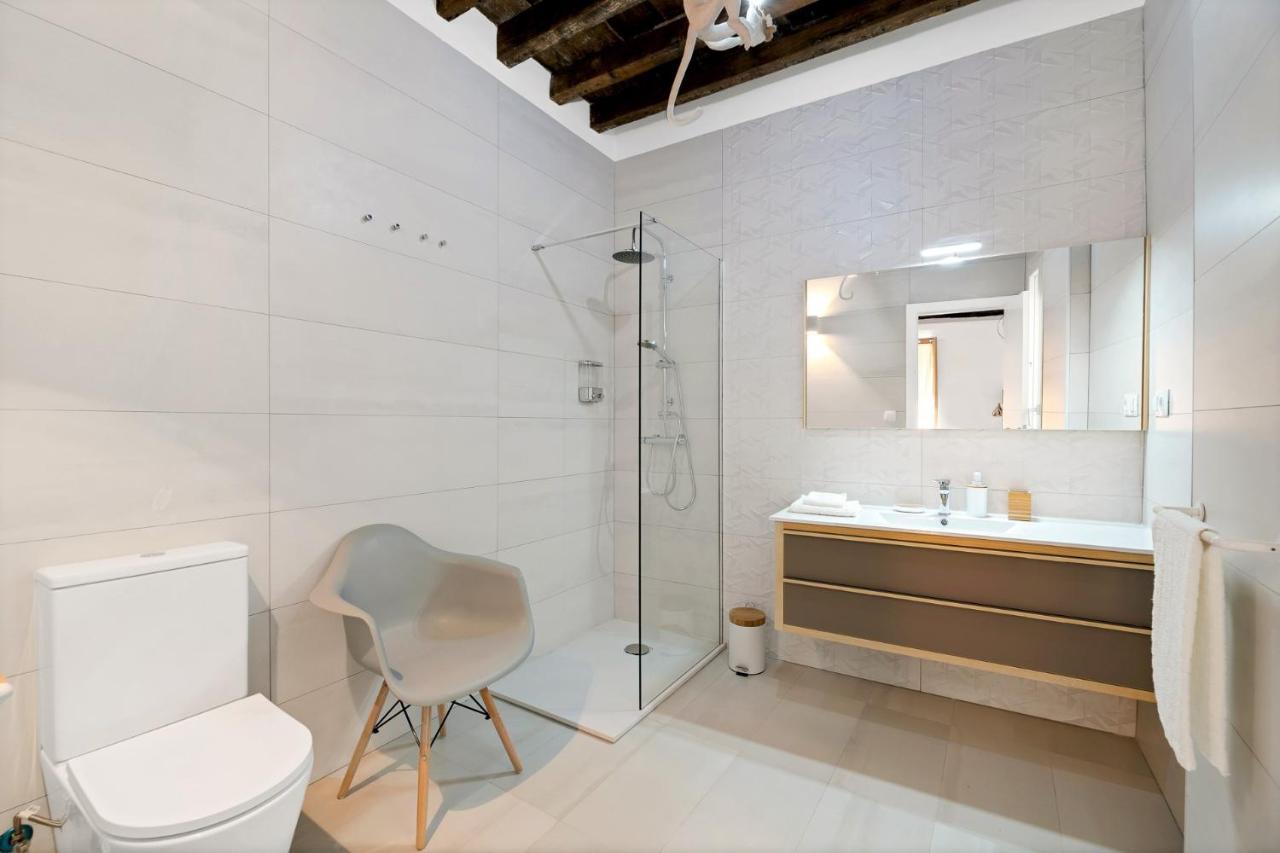 Casa de Férias Superb Private House In The Heart Of Málaga, With Sunny Rooftop Málaga