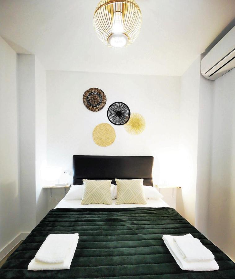 Casa de Férias Superb Private House In The Heart Of Málaga, With Sunny Rooftop *